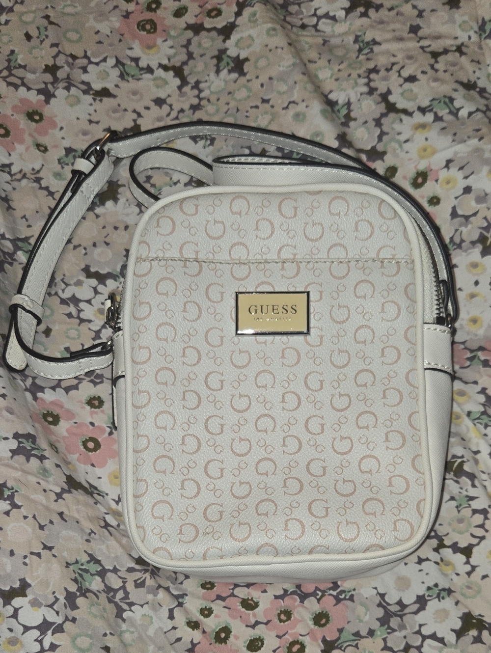 GUESS White and Beige Logo Crossbody Bag